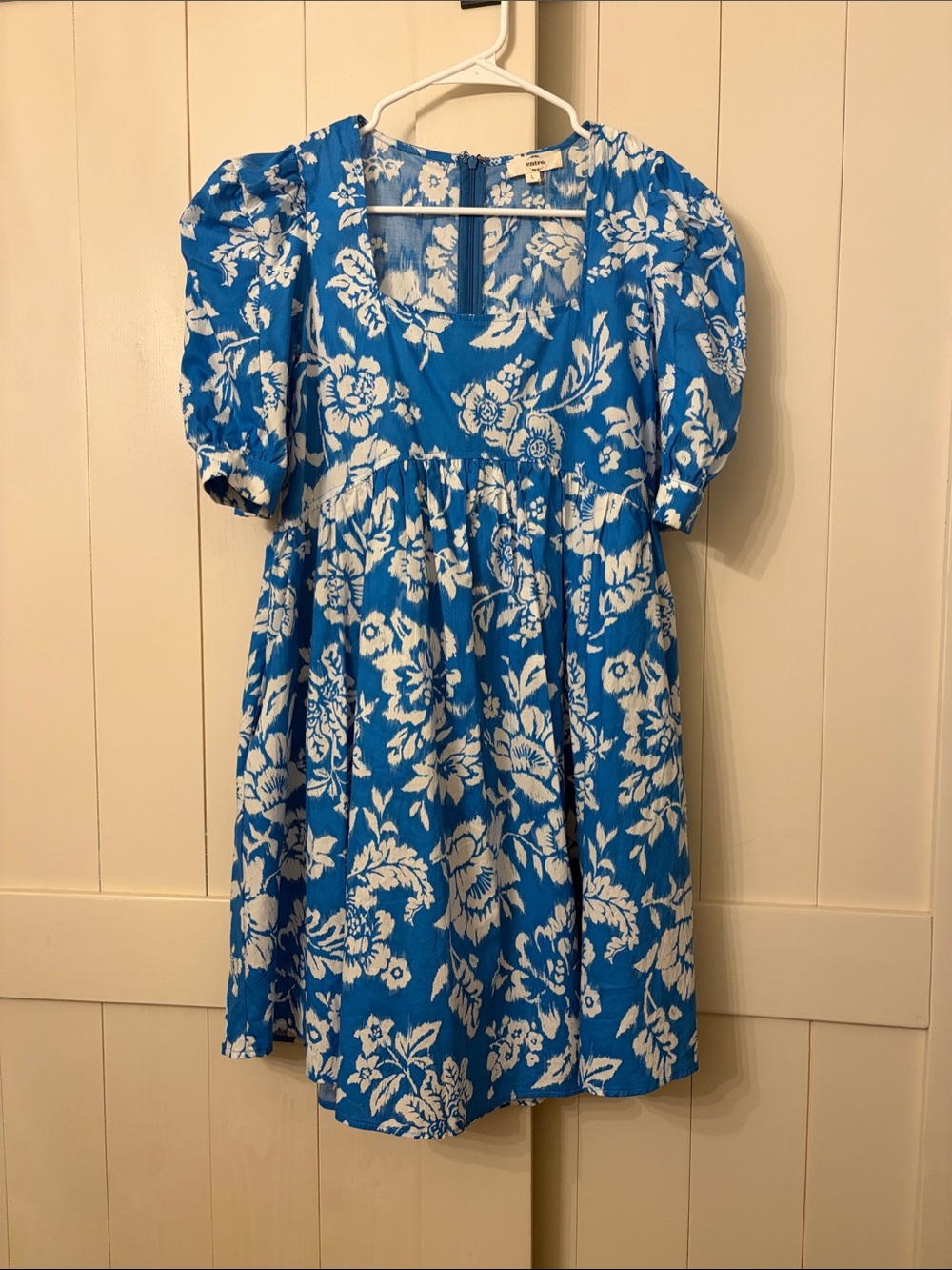 Entro women’s Cotten dress with pockets.